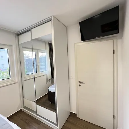 Luxury Sundance טרוגיר