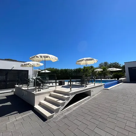 Luxury Sundance فيلة تروغير