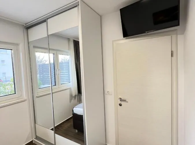Luxury Sundance טרוגיר